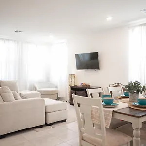 Beautiful Brand New 2 Bedroom Vegas Home! Fits 12 Or More,15-20 Minutes From Lv Strip , Las Vegas United States